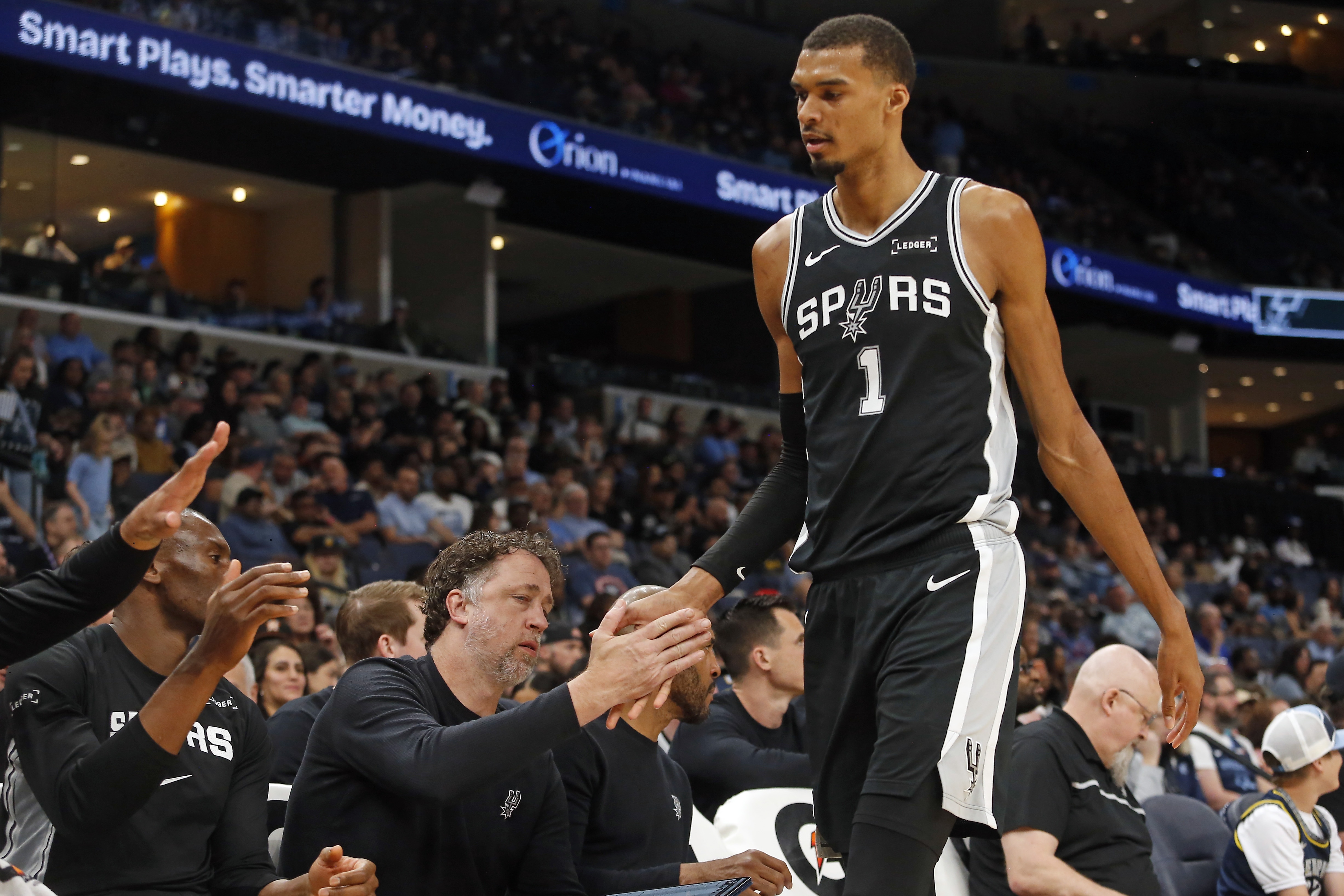 b体育官方入口-追梦:文班想要从SGA手里抢走MVP 还需要几场标志性的表现